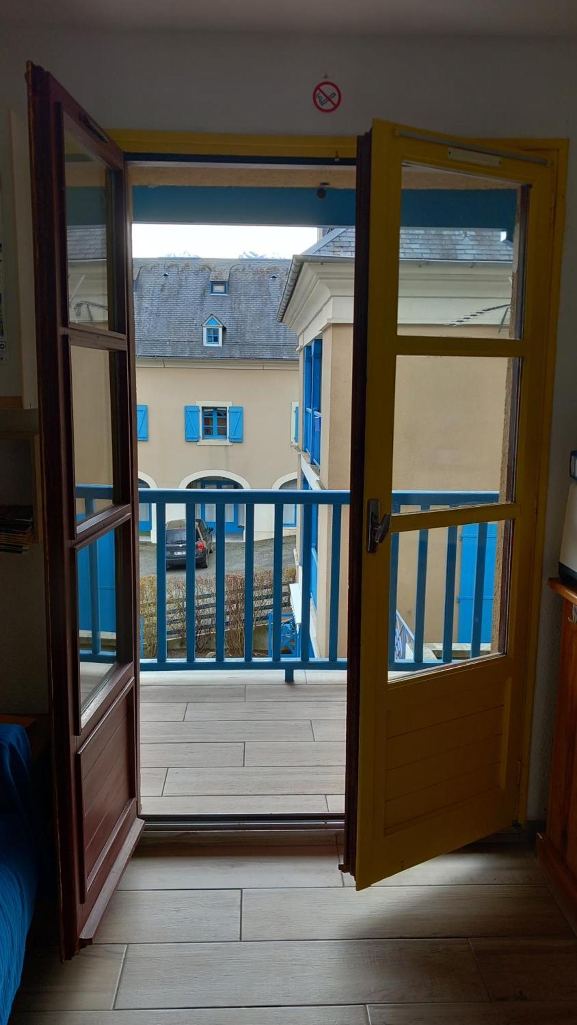 Appartement Joli Avec Balcon Donnant Sur La Montagne